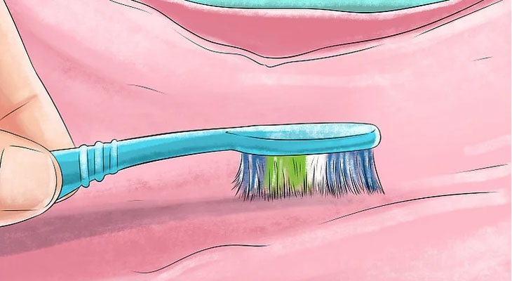 3 cách tẩy vết mốc, thâm kim trên quần áo