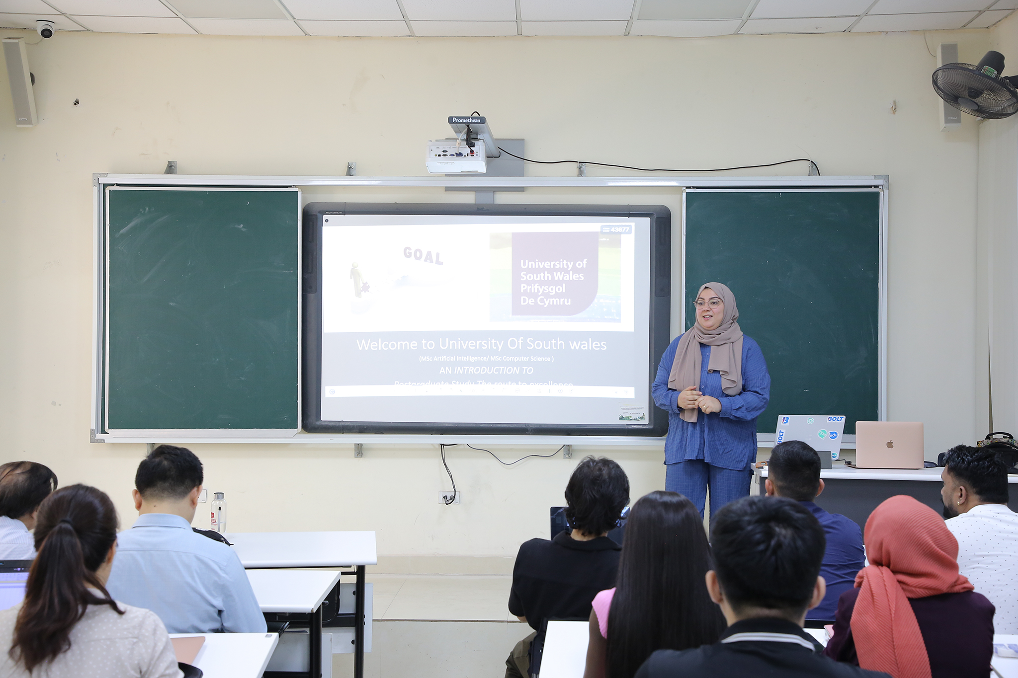 Trường Đại học Công nghệ, ĐHQGHN: Điểm đến về trao đổi học thuật và giao lưu quốc tế 2