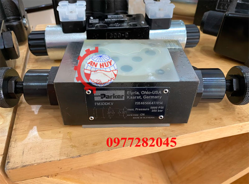 van-tiet-luu-fm2ddkvht-parker