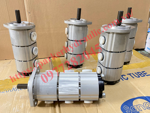 Bơm 3 tầng vỏ nhôm dùng cho máy xúc